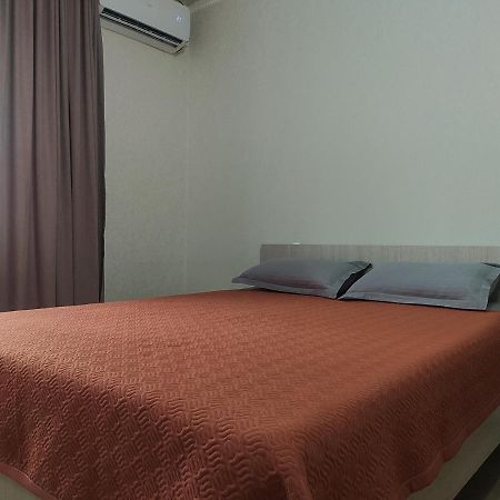 Apartamento Aura On Sydykova Street 290 Bishkek Exterior foto