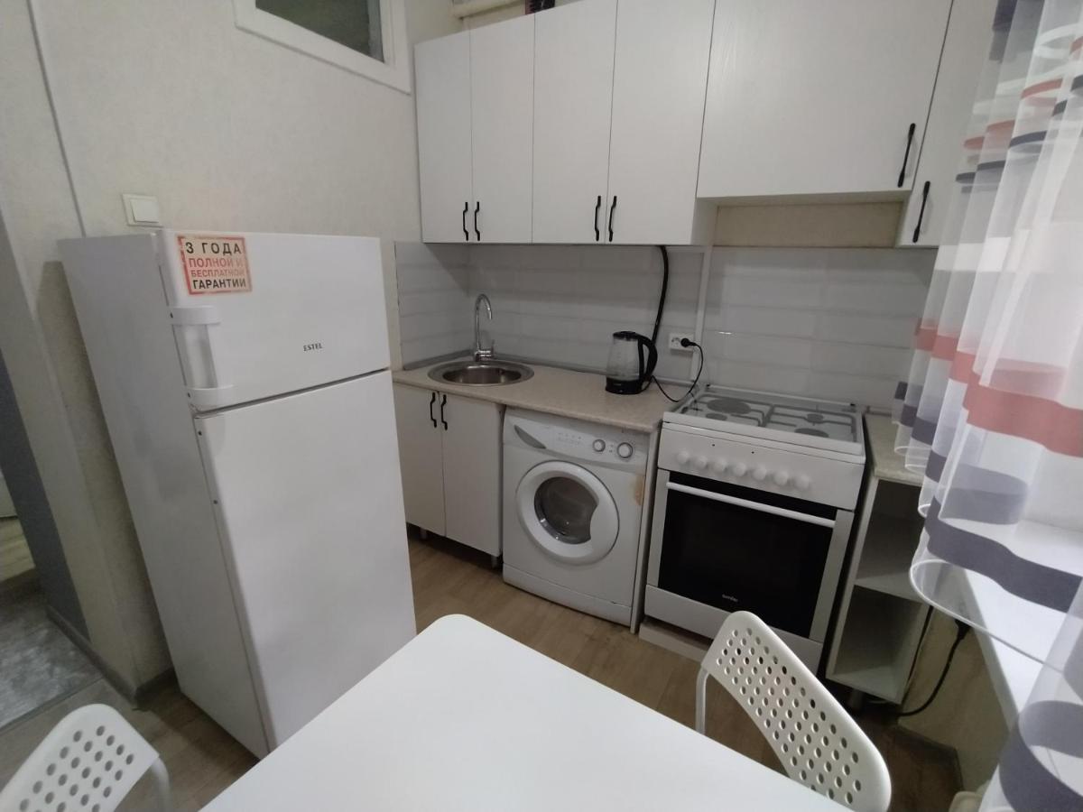 Apartamento Aura On Sydykova Street 290 Bishkek Exterior foto