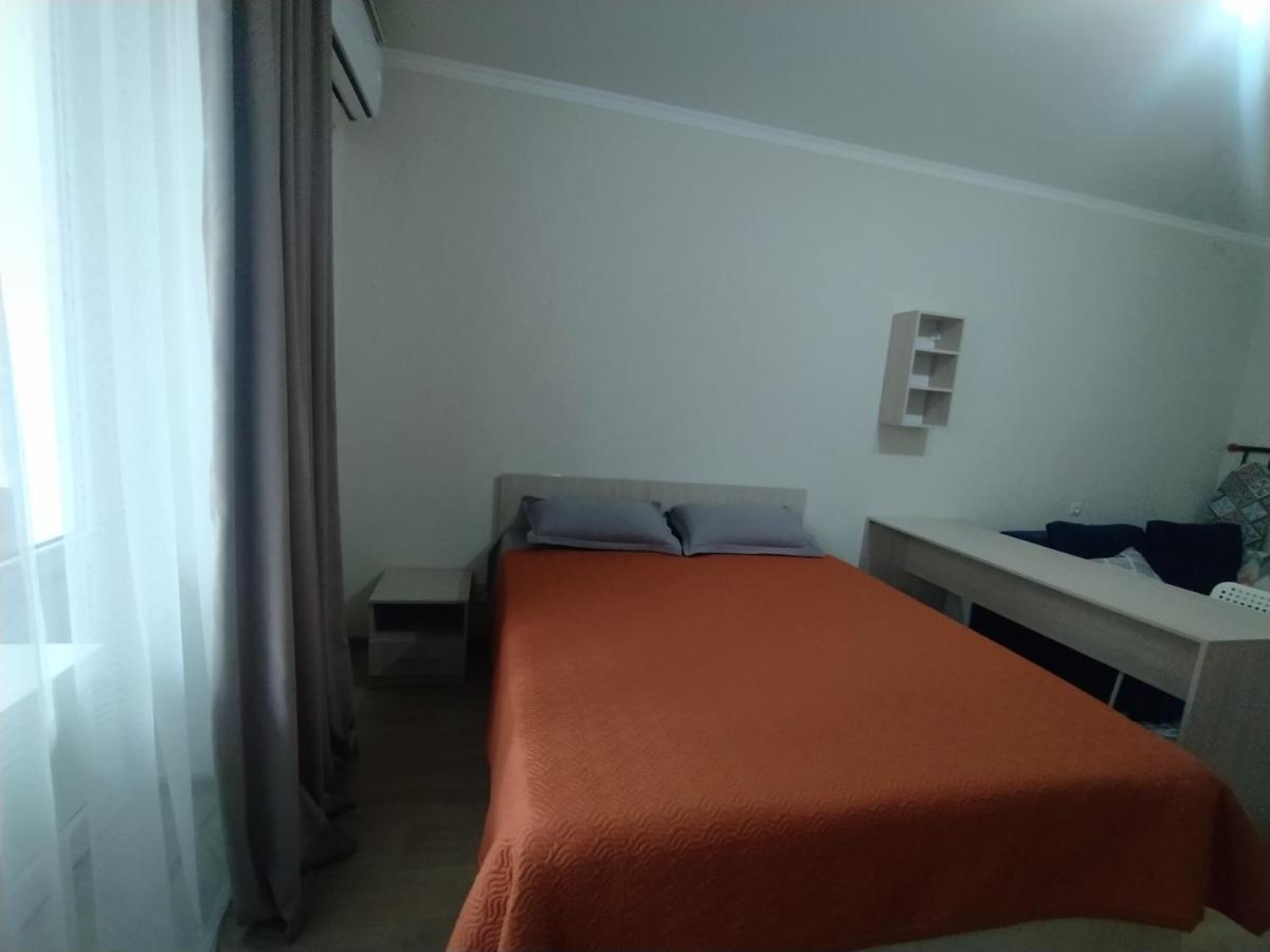 Apartamento Aura On Sydykova Street 290 Bishkek Exterior foto